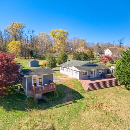 House On The New River, 3Br, 20 Minutes From Vt ラドフォード エクステリア 写真