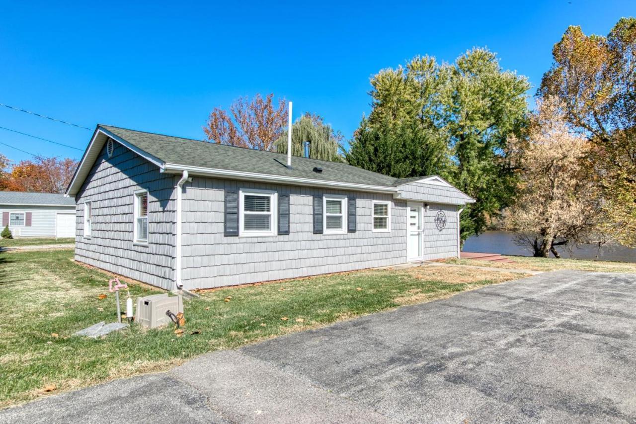 House On The New River, 3Br, 20 Minutes From Vt ラドフォード エクステリア 写真