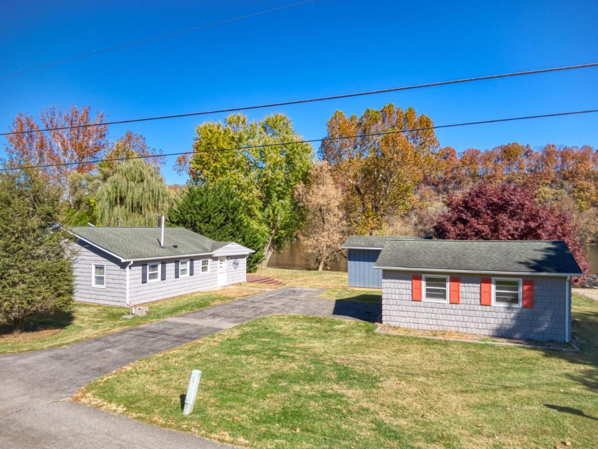 House On The New River, 3Br, 20 Minutes From Vt ラドフォード エクステリア 写真