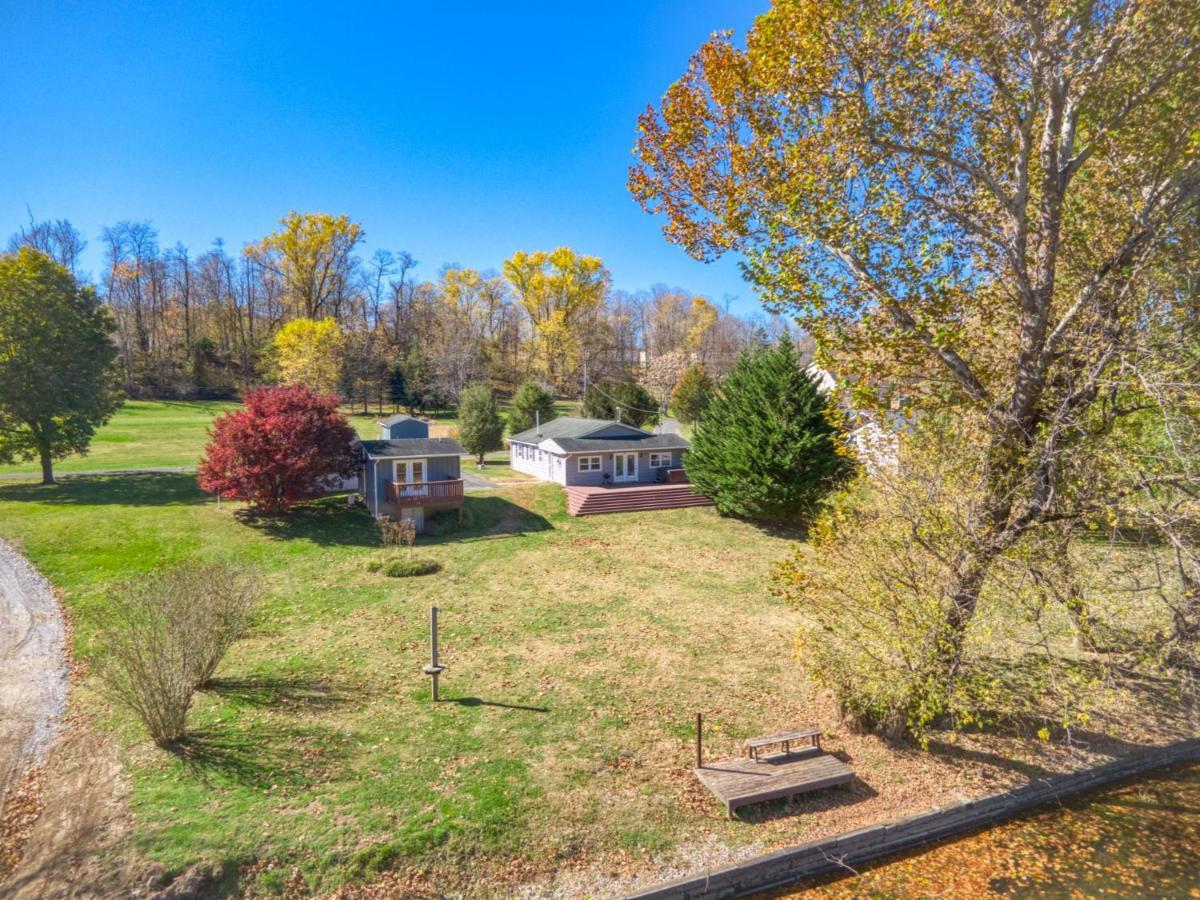 House On The New River, 3Br, 20 Minutes From Vt ラドフォード エクステリア 写真