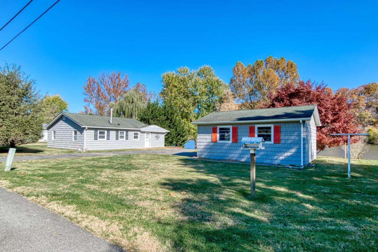 House On The New River, 3Br, 20 Minutes From Vt ラドフォード エクステリア 写真