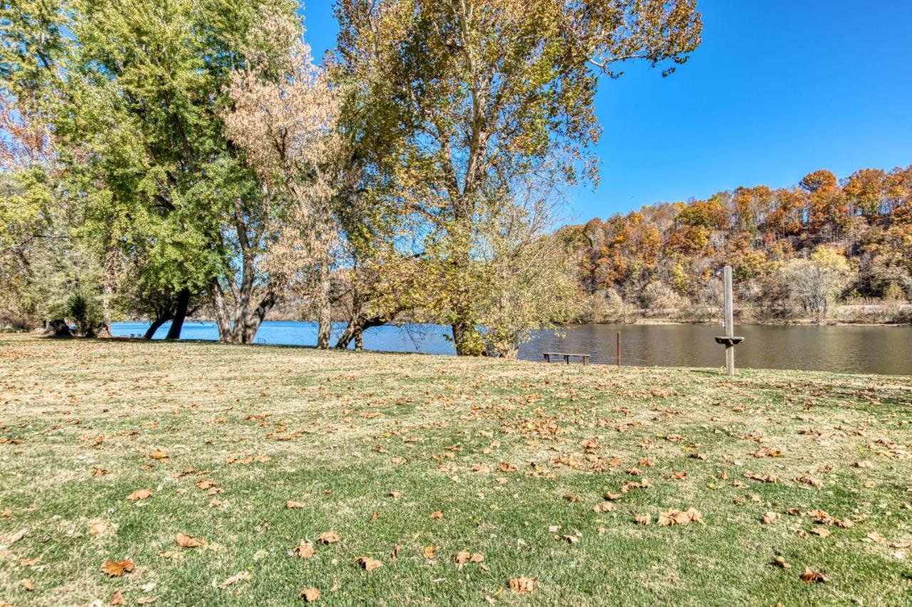 House On The New River, 3Br, 20 Minutes From Vt ラドフォード エクステリア 写真